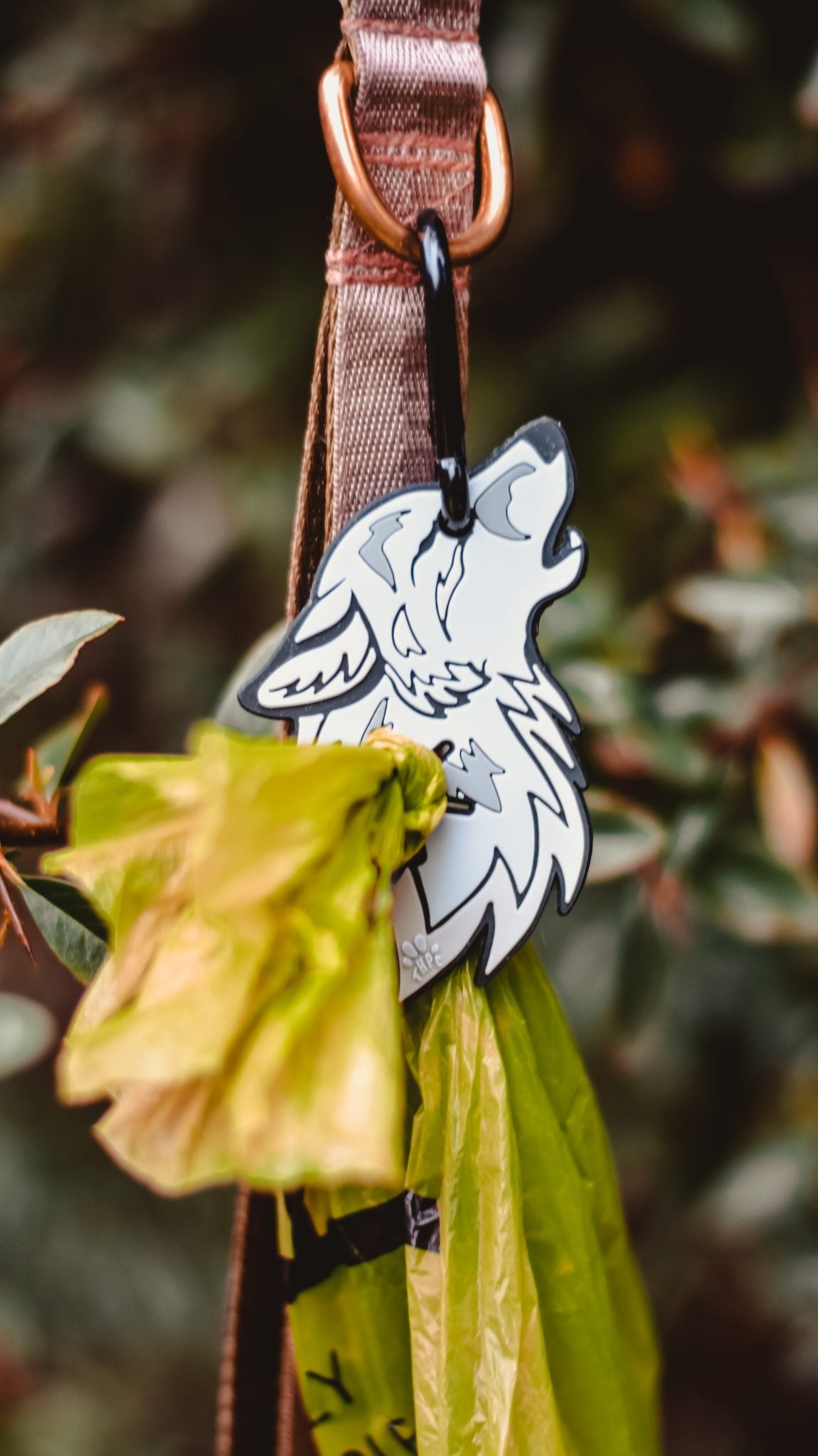 Poop Parker - Hands Free Poo Bag Carrier - Howling Wolf
